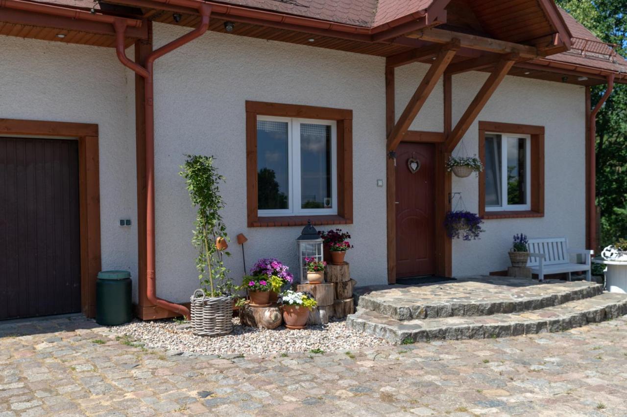 Cottage On The Hill Kielno Екстер'єр фото
